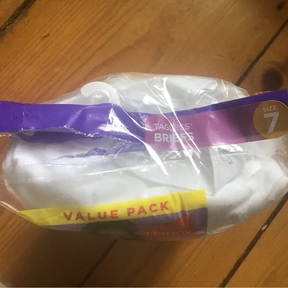 Hanes cotton tagless briefs/underwear - Picture 3 of 3
